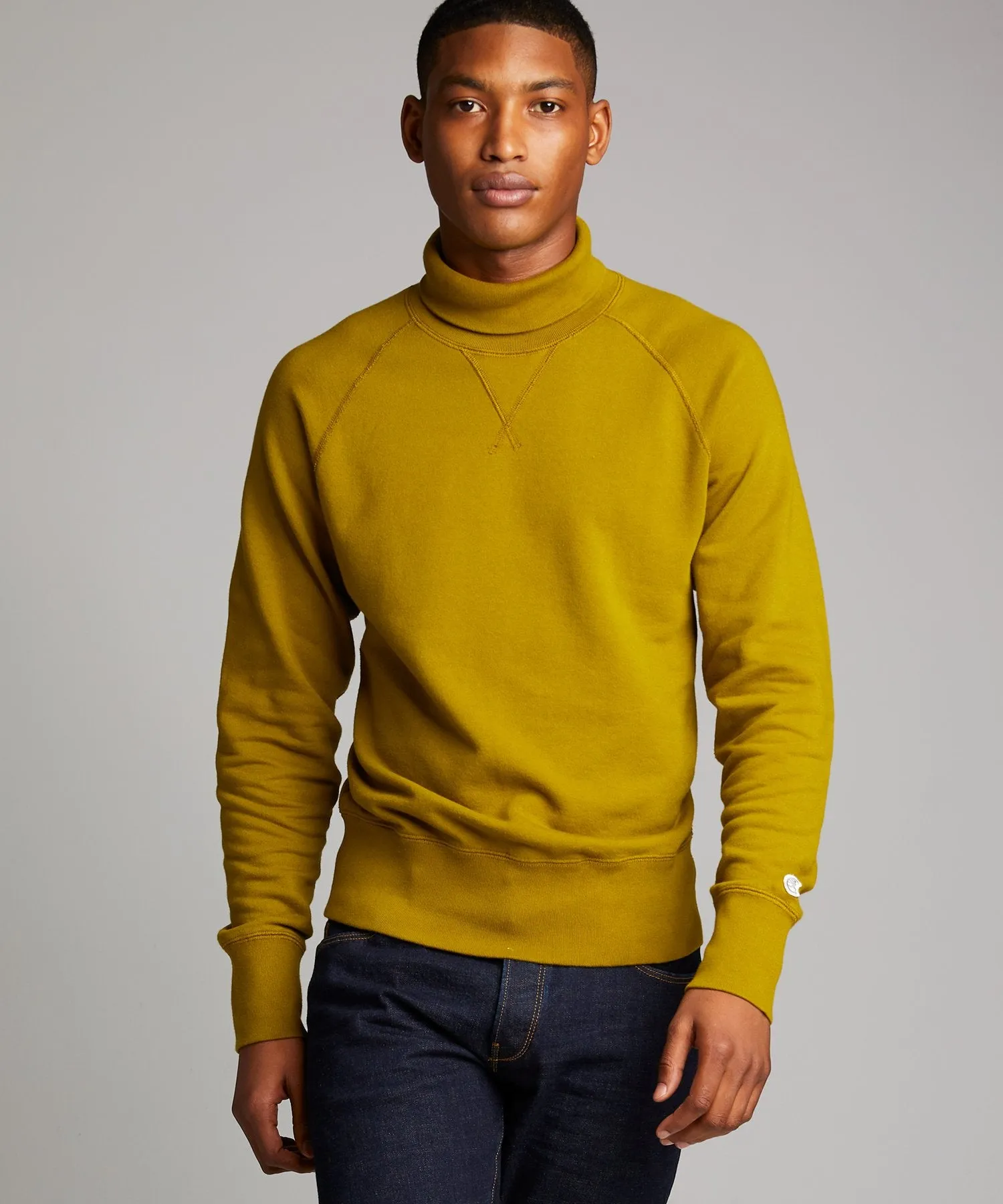 Lightweight Turtleneck Sweatshirt in Lime Leaf