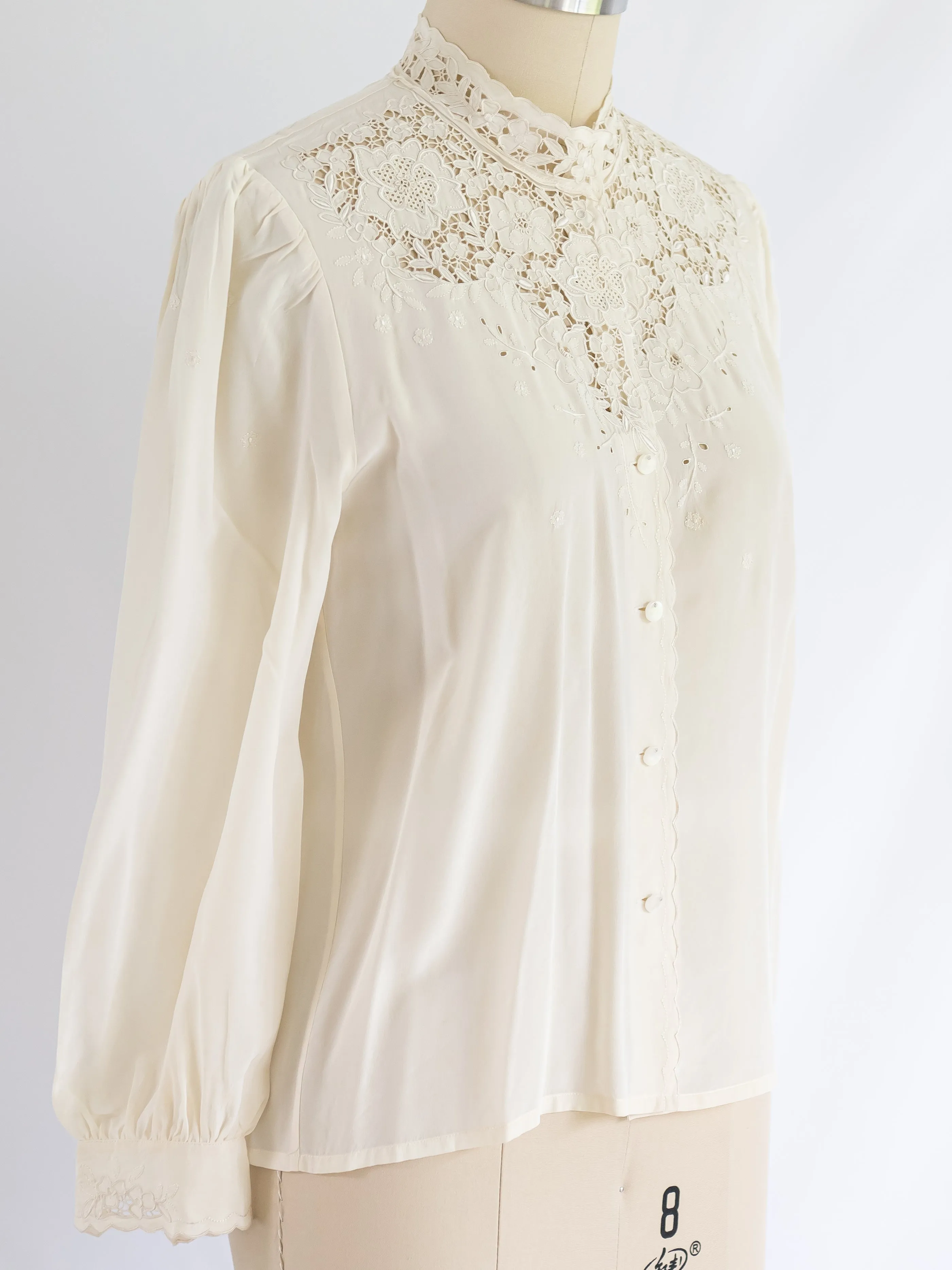 Vintage Mandarin Collar Cuff Sleeved Floral Lace Silk Blouse