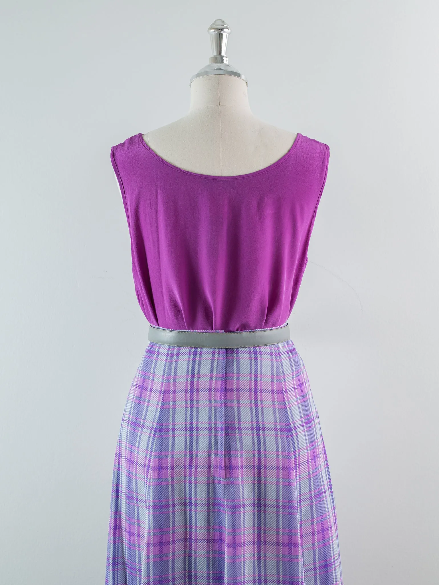 Vintage Silk Purple Round Neck Sleeveless Blouse